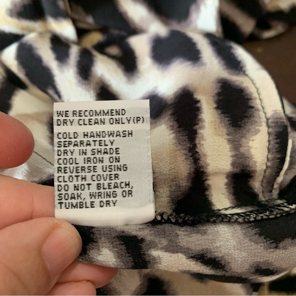 Mela Purdie Animal Print 100% Silk Tapered Ankle Pants Size S Mint! - Picture 10 of 10